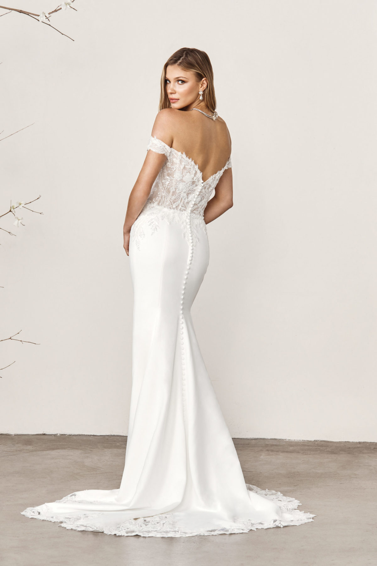 44390 Sincerity Bridal